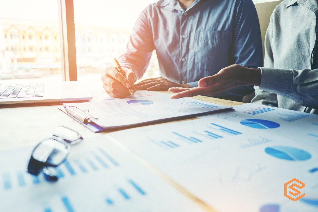 business-people-meeting-planning-strategy-analysis-concept-picture-id817720006